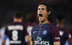 Manchester United ja Chelsea haluavat Cavanin liittyvän